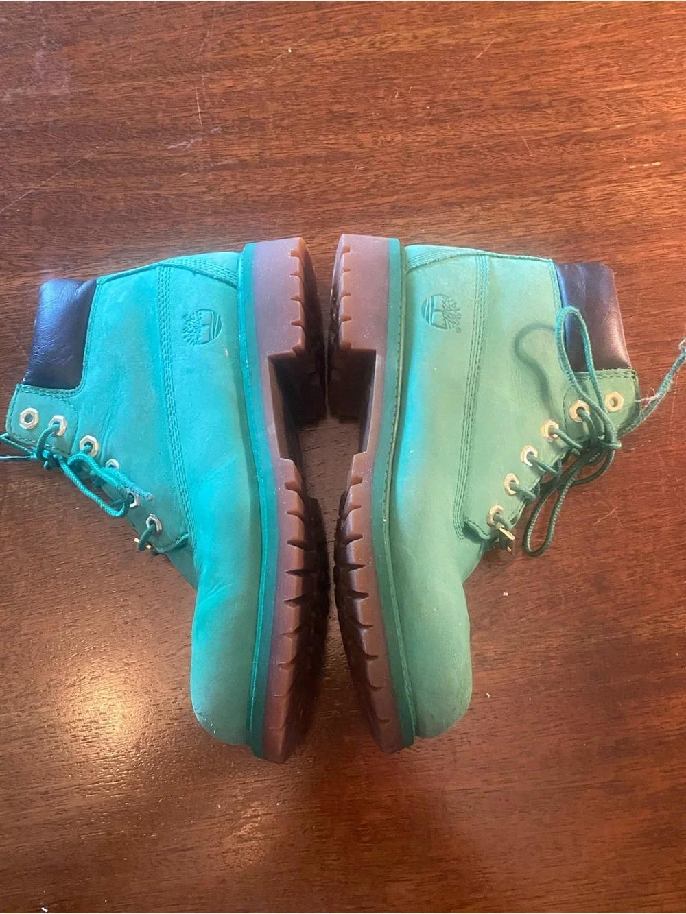 Timberland 6-Inch Premium green Waterproof Boots youth size 2.5